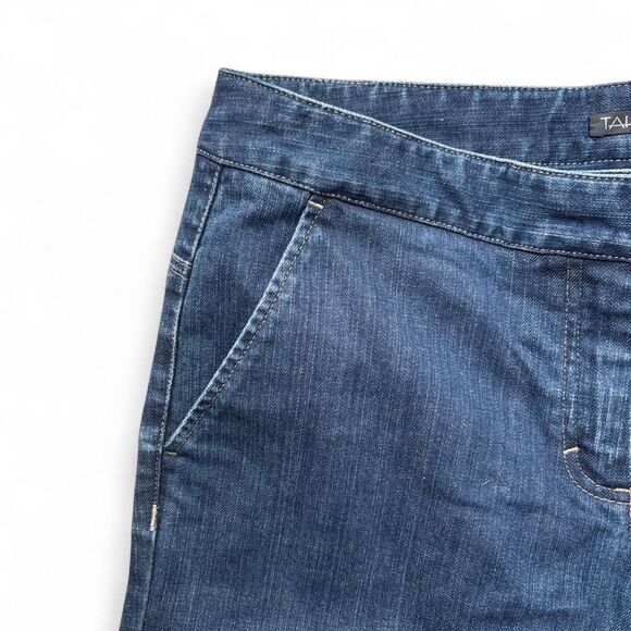 Tahari Women’s Dark Indigo Flare Jeans size 12 - Picture 4 of 8